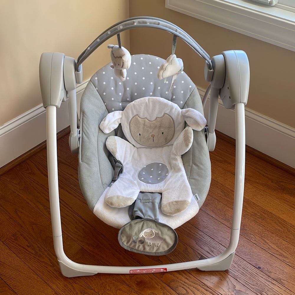 Baby swing